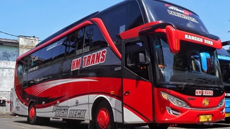 Bus Pariwisata HM Trans