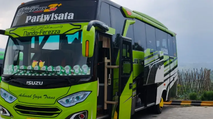 Bus Parwisata GH Wisata