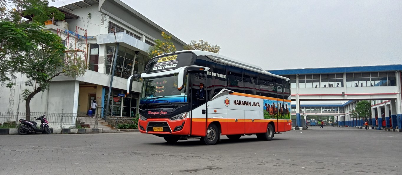 PO Harapan Jaya Patas Surabaya Kediri Via Tol