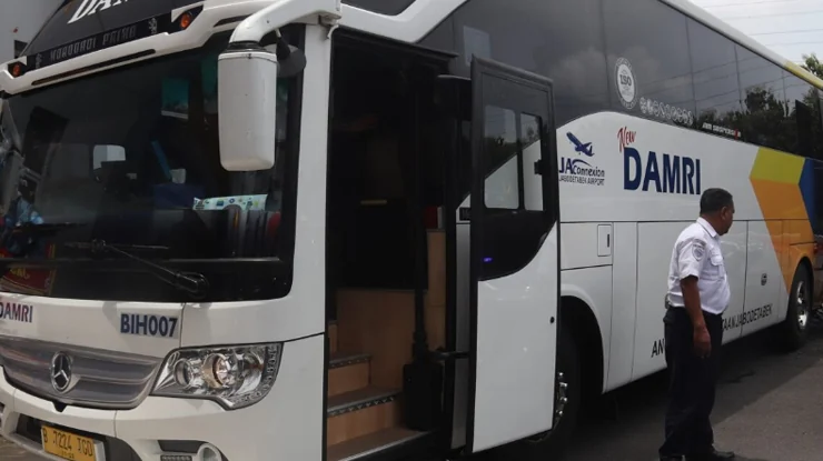 Ulasan DAMRI Rawamangun Airport Bus Shelter