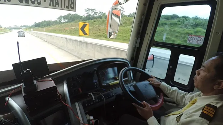 Tunjangan Sopir Bus Lintas Sumatera