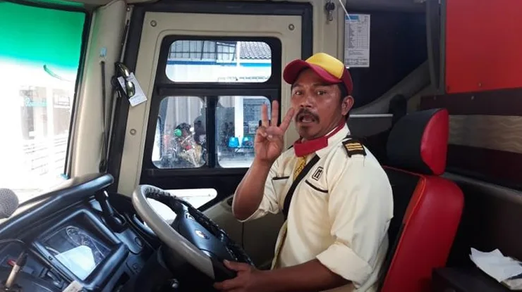 Tunjangan Sopir Bus Rosalia Indah