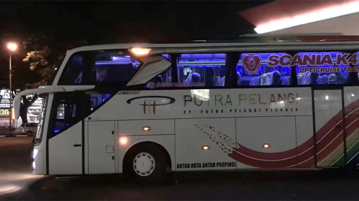 Kelas Bus Putra Pelangi