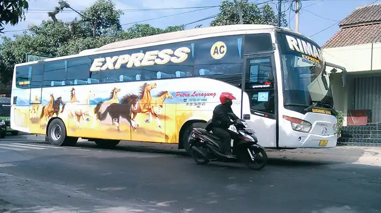 Luragung Jaya Rimar Express