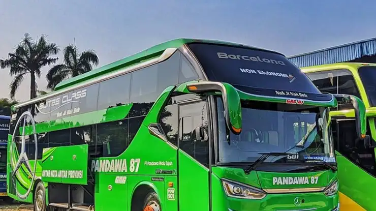 Review Bus Pandawa 87 Sleeper