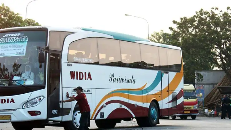 Review Bus Widia Cikarang Subang