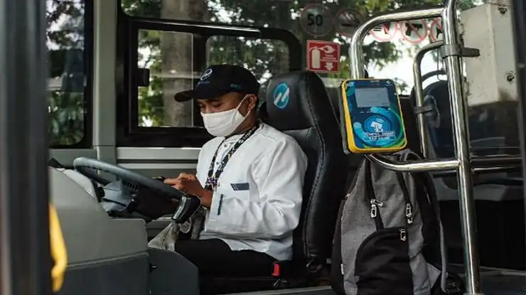 Syarat Menjadi Sopir Bus Pariwisata