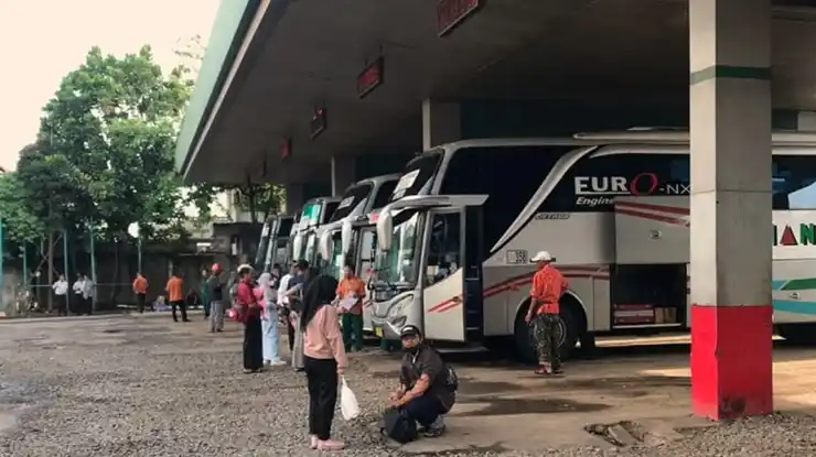 Review Bus Budiman Kalideres Banjar