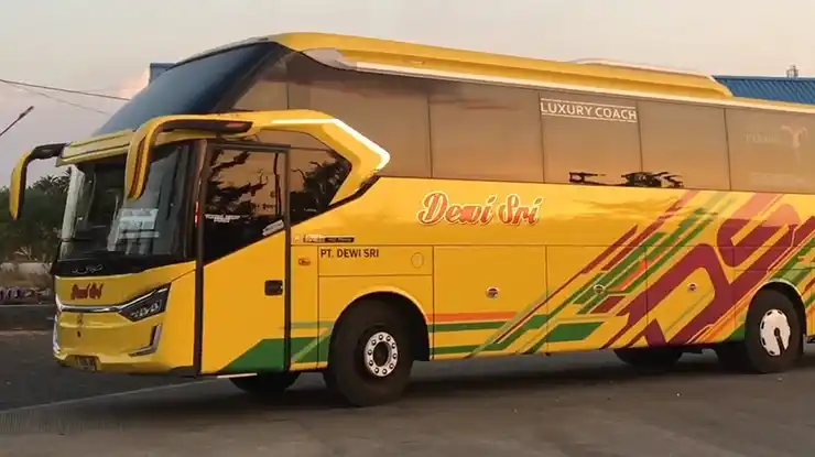 Review Bus Dewi Sri Bogor Pemalang