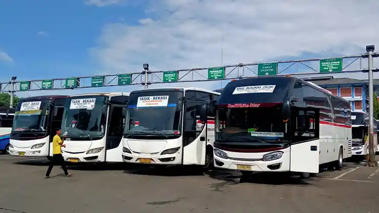 Review Bus Primajasa Tasik Tangerang