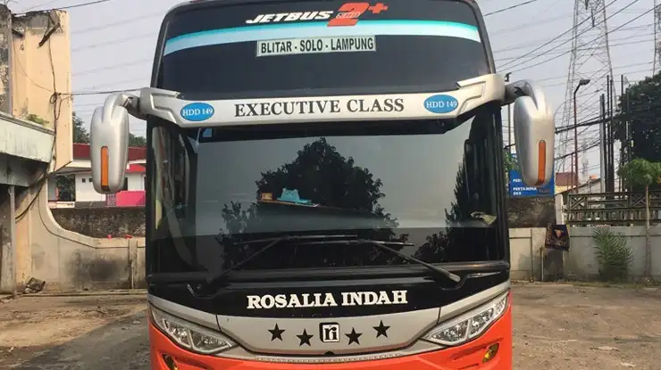 Tips Sukses Menjadi Agen Bus Rosalia Indah